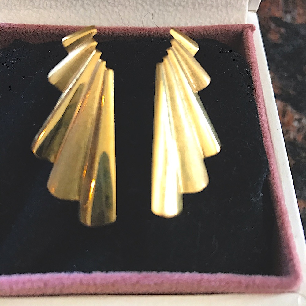 BEAUTIFUL 14K Earrings w shiny v Matt finish 🔥